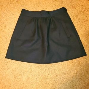 ✨️ $2 when bundled✨️ J. CREW Black Skirt